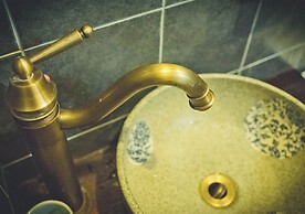 Tainan Kyomachiya Emoh House