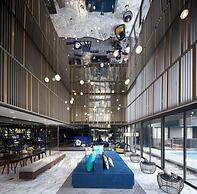 The Deck Condominium 184