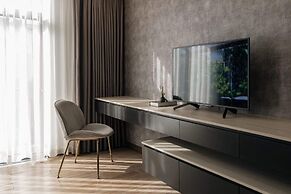 Luxhome Mekong Hotel