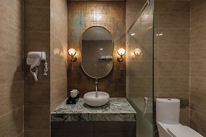 Luxhome Mekong Hotel