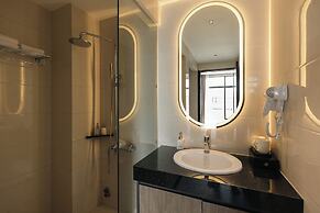 Luxhome Mekong Hotel