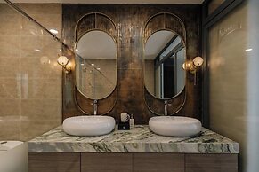 Luxhome Mekong Hotel