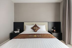 Luxhome Mekong Hotel