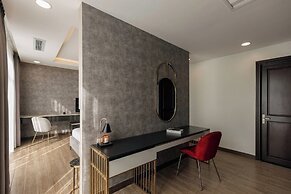 Luxhome Mekong Hotel