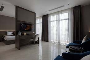 Luxhome Mekong Hotel