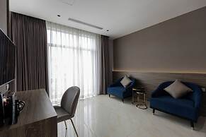 Luxhome Mekong Hotel