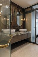 Luxhome Mekong Hotel