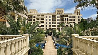 Apartments Pool View in Golden Sands