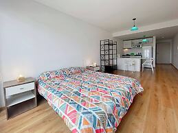 Spacious Studio in San Telmo With Balcony, Gym & Pool