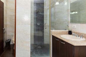 The Golf-view Condo by Acomodo