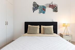 The Golf-view Condo by Acomodo