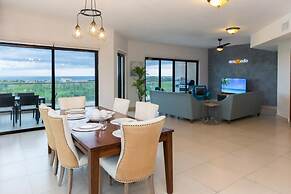 The Golf-view Condo by Acomodo