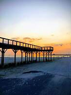 The Golf-view Condo by Acomodo