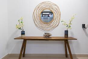 The Golf-view Condo by Acomodo