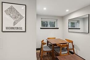 Charming 2BR Townhouse Condo in Heart of DC