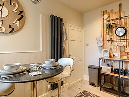 Nirvana Apartment Sunniest Spot in Scarborough