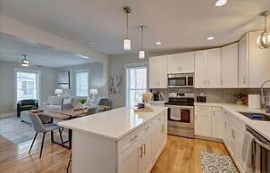 Fall Festivities - 4BR Home by IU Stadium Bloomington Bliss