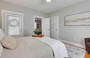 Fall Festivities - 4BR Home by IU Stadium Bloomington Bliss