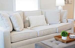 Fall Festivities - 4BR Home by IU Stadium Bloomington Bliss