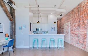 Breakfast Tiffany s Downtown Newport News