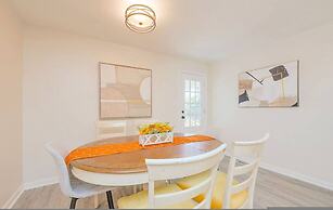 The Beehive New 4 Bedroom Listing Next to CNU