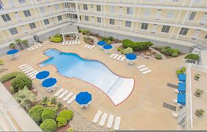 Penthouse By The Sea Huge Home w Amazing Views