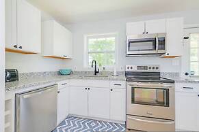 Buckroe Bungalow Buckroe Bungalow Escape to the Beach 2mins Away