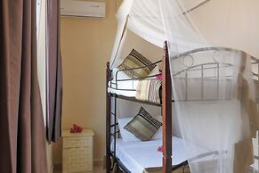 Beautiful Secluded 8 Bedroom Beach Villa With Pool