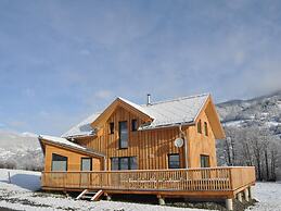 Majestic Chalet With Sauna