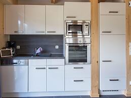 Majestic Chalet With Sauna