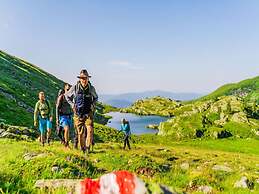 Inviting Chalet on the Ski-slope