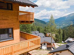 Inviting Chalet on the Ski-slope