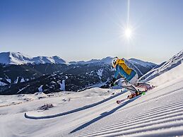 Inviting Chalet on the Ski-slope