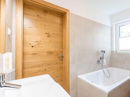 Inviting Chalet on the Ski-slope