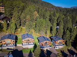 Spacious Apartment With Terrace