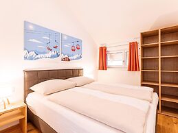 Spacious Apartment With Terrace