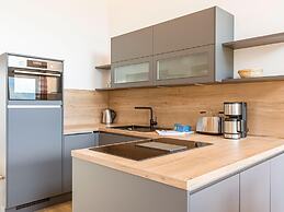 Spacious Apartment With Terrace