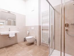 Spacious Apartment With Terrace