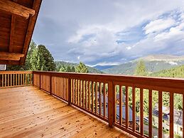 Spacious Apartment With Terrace