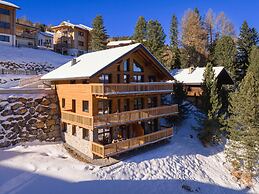 Attractive Chalet on the Ski-slopes