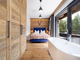 Attractive Chalet on the Ski-slopes