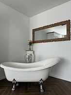 Ocean View Apartments - Ocean View