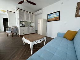 Ocean View Apartments - Ocean View