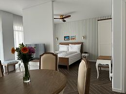 Ocean View Apartments - Ocean View