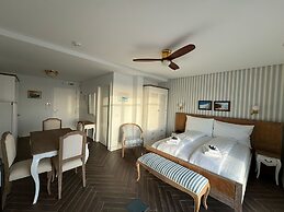 Ocean View Apartments - Ocean View