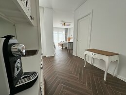 Ocean View Apartments - Ocean View