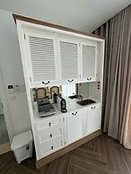 Ocean View Apartments - Ocean View