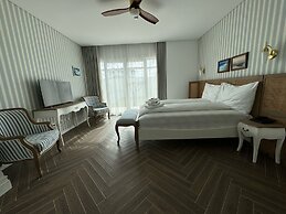 Ocean View Apartments - Ocean View