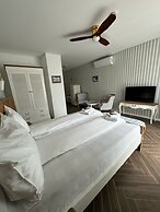 Ocean View Apartments - Ocean View