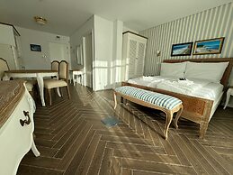 Ocean View Apartments - Ocean View